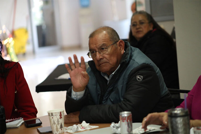 Imparten plática Empatía y respeto por las Personas Mayores