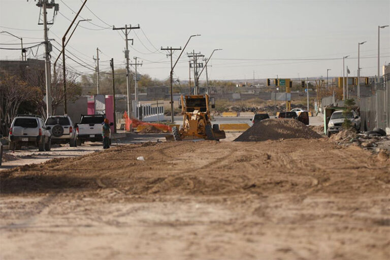 Comienza Obras Públicas pavimentación de la calle Refugio de la libertad