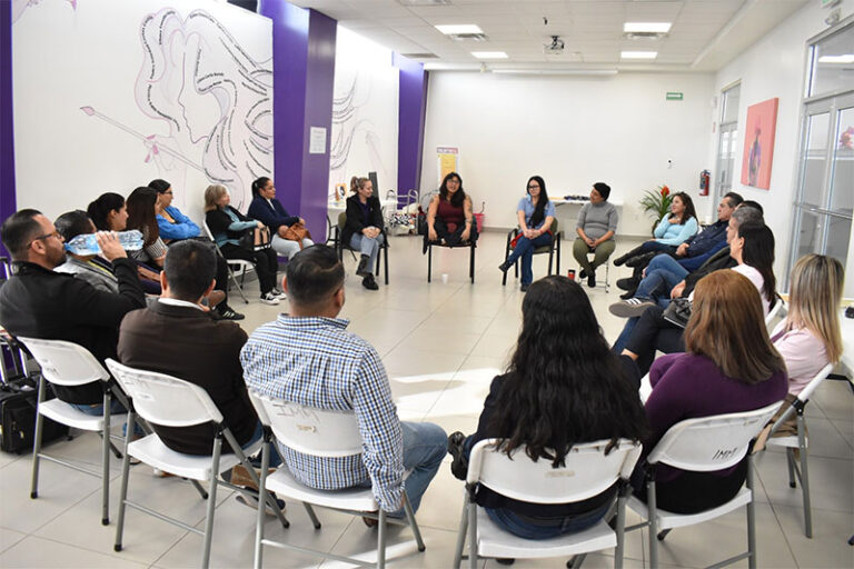 Promueven IMM y Casa Amiga sensibilización de la violencia mediante taller vivencial
