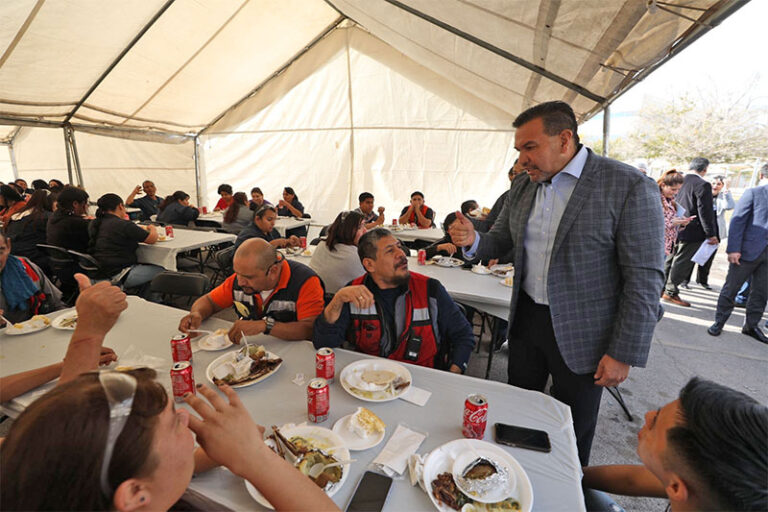 Celebra Presidente Municipal 40 aniversario de Coclisa