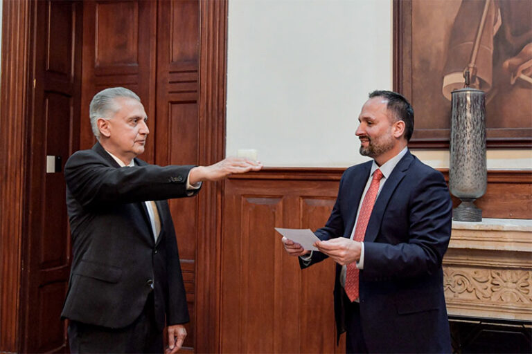 Enrique Serrano nuevo coordinador general del Consejo Estatal de Población