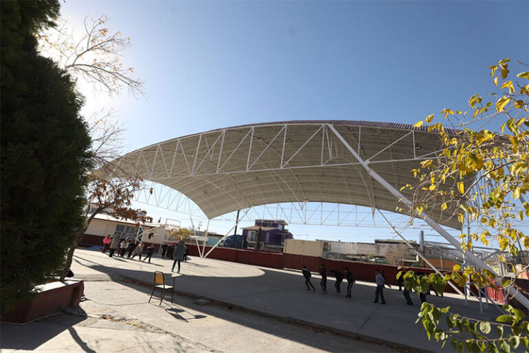 Agradecen docentes de la Escuela Primaria Carlos Villarreal por construcción de domo