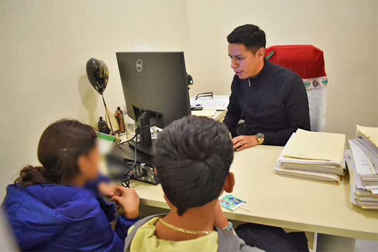 Localizan sanos y salvos a hermanitos con reporte de ausencia