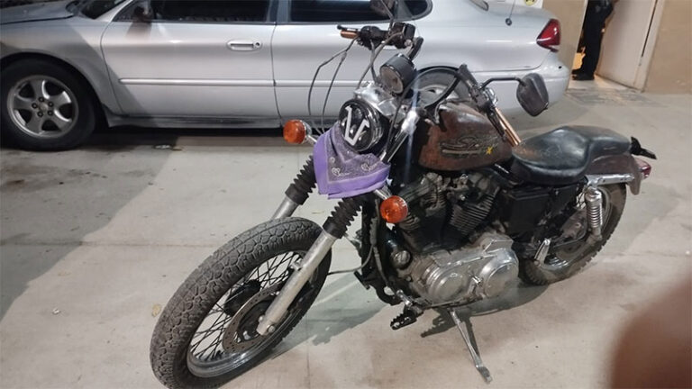 Recuperan Policías Municipales motocicleta robada, con la detención de un adolescente