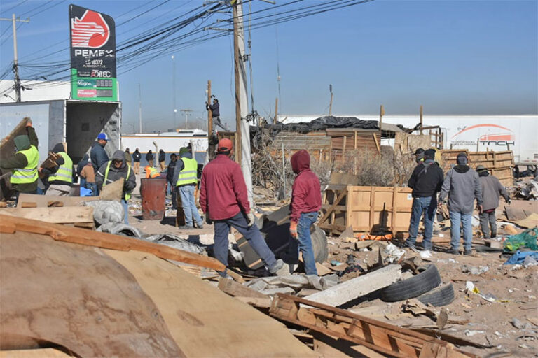 Cierran negocios que operaban de manera irregular en el bulevar Manuel Talamás Camandari