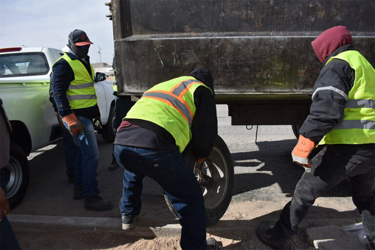 Retiran nuevamente desponchadora que operaba irregular