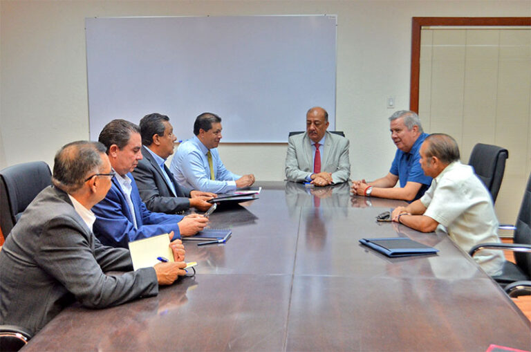 Regularizan pagos a más de 6 mil 700 docentes estatales