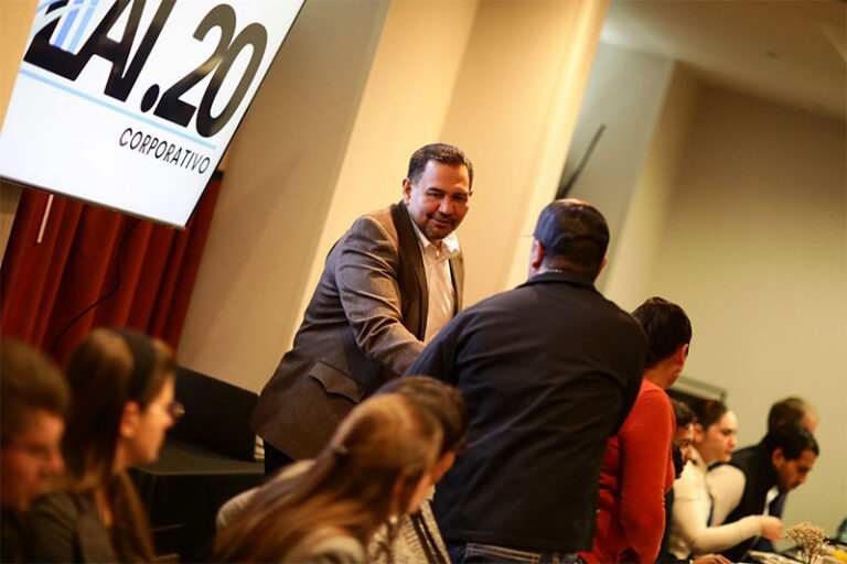 Propone Pérez Cuéllar a productores de Cuauhtémoc Plan de Desarrollo Regional