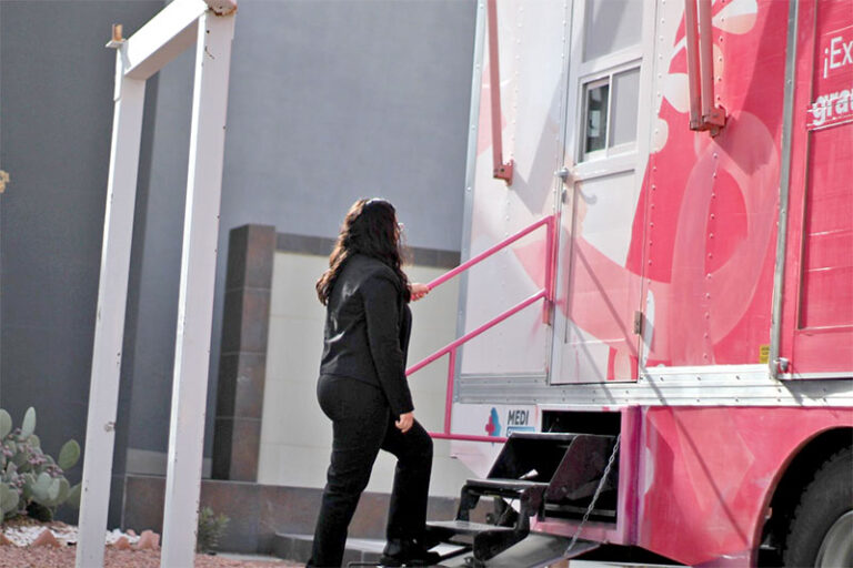 Realizan mastografías gratuitas a colaboradoras de la SSPE en Ciudad Juárez