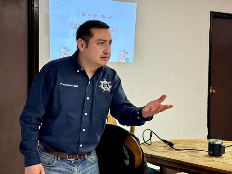 Imparten taller “Crianza Respetuosa” en la Coordinación de Atención Ciudadana del Suroriente