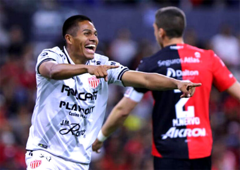 Rayos del Necaxa goleada al Atlas