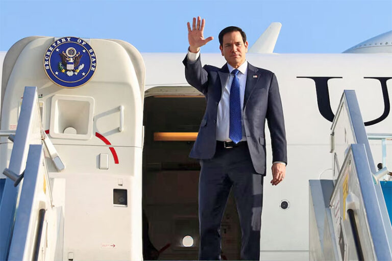 Inician negociaciones para acabar con el conflicto en Ucrania