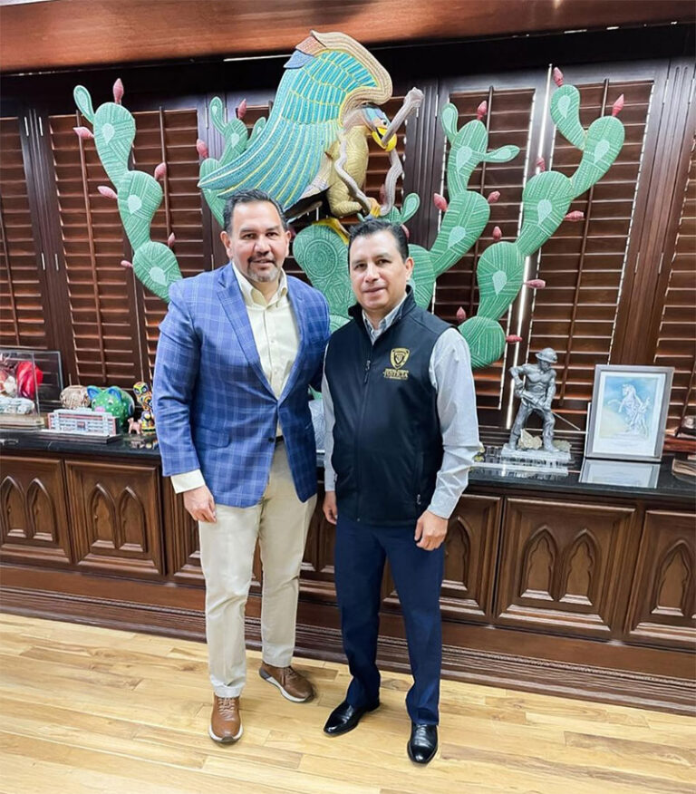 Recibe alcalde visita del Magistrado Gerardo Javier Acosta Barrera