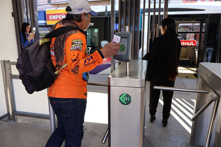 Continúan en operación estaciones Catedral y Ex-Aduana del JuárezBus