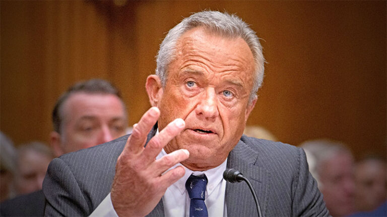 RFK Jr es ratificado por el Senado de EU como secretario de Salud