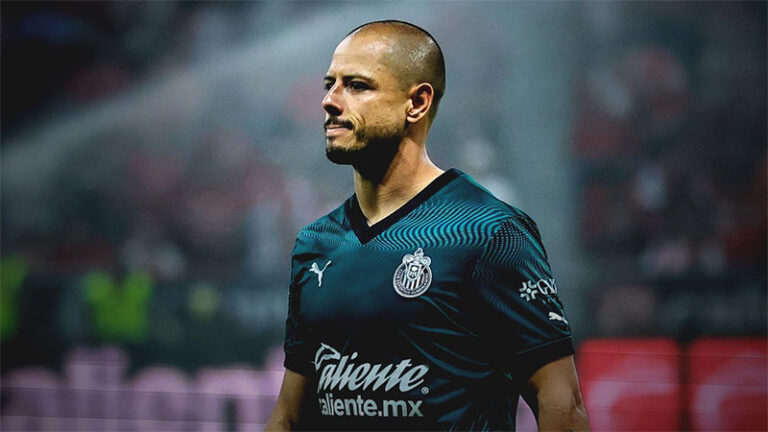 Foco rojo en Chiva, Chicharito Hernández amenaza con irse del club