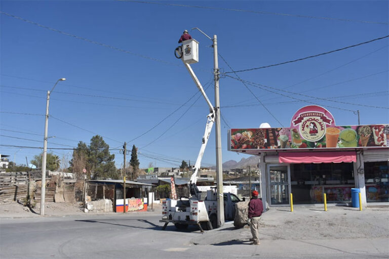 Atienden dependencias municipales en la colonia Felipe Ángeles