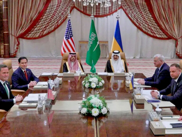 En la mesa tregua entre Ucrania y Rusia por 30 días