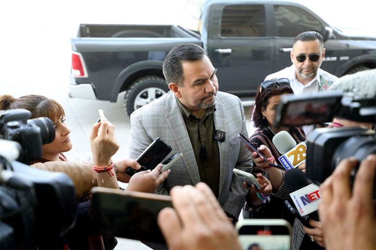 Trabaja el Municipio con la Federación para fortalecer la educación en Juárez