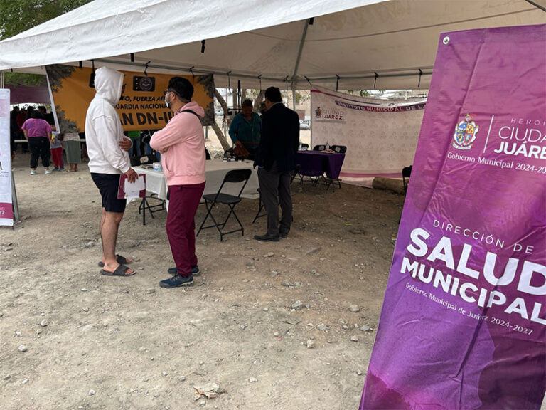 Acercan dependencias municipales sus servicios a la colonia Sierra Vista
