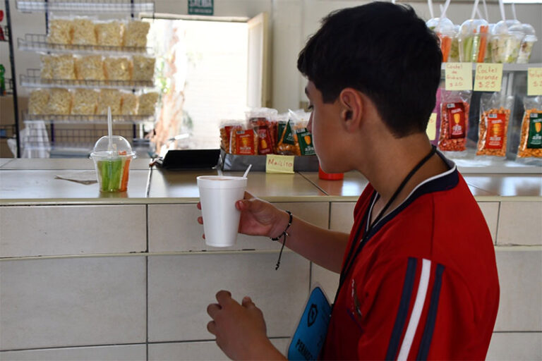 Brindan autoridades acompañamiento a colectivos escolares ante nuevos lineamientos de alimentación saludable