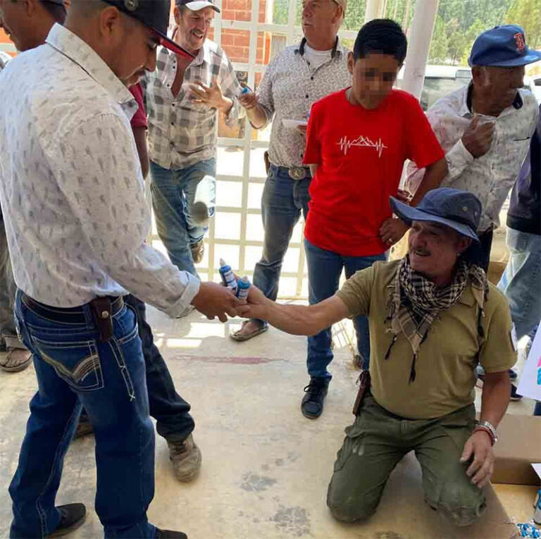 Realiza JCAS jornada de desinfección y revisión de calidad del agua en Guadalupe y Calvo