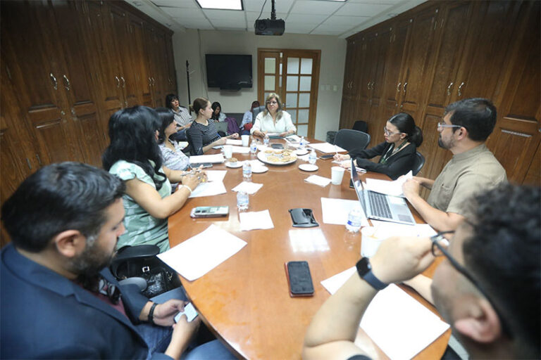 Regidores apoyan a artistas locales