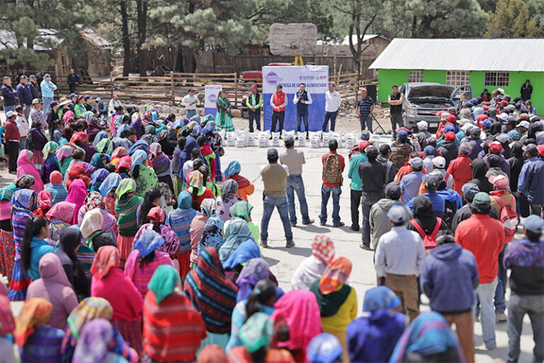 Lleva Estado 84 toneladas de apoyo alimentario a más de 4 mil familias en Guachochi