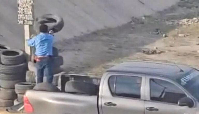 Buenos ciudadanos echan de cabeza a LordLlantas