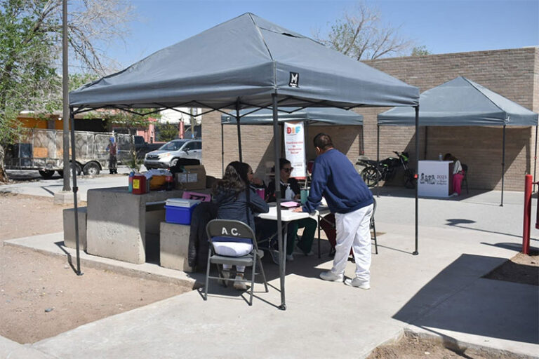 Llevan sus servicios dependencias municipales a la colonia Zaragoza