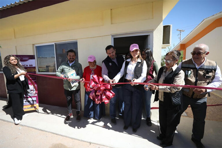 Entrega Alcalde obras de rehabilitación en la Secundaria Técnica 98
