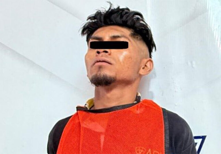 Detienen a sujeto acusado por el delito de posesión de vehículo con reporte de robo
