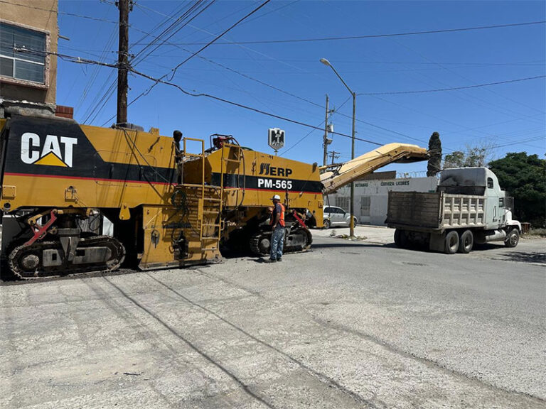 Inicia Obras Públicas repavimentación de cuatro calles en la colonia Chaveña