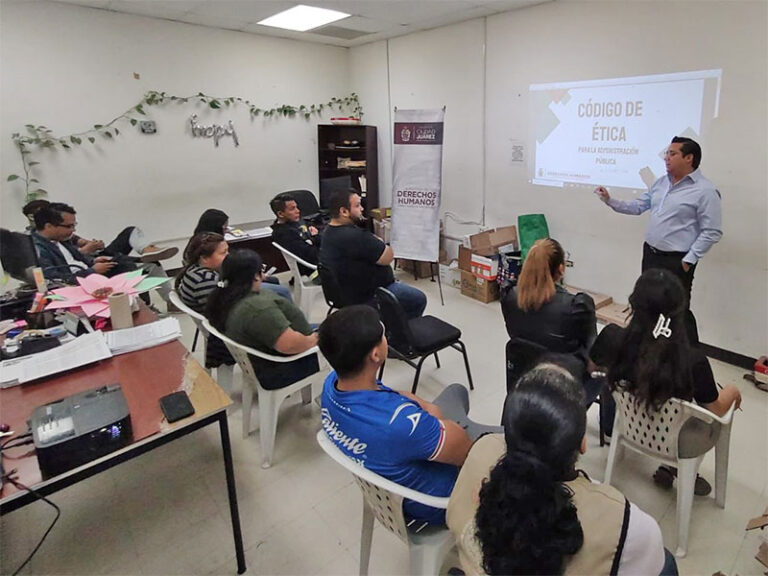 Imparten curso “Código de Ética para el Servicio Público” a personal de Bienestar