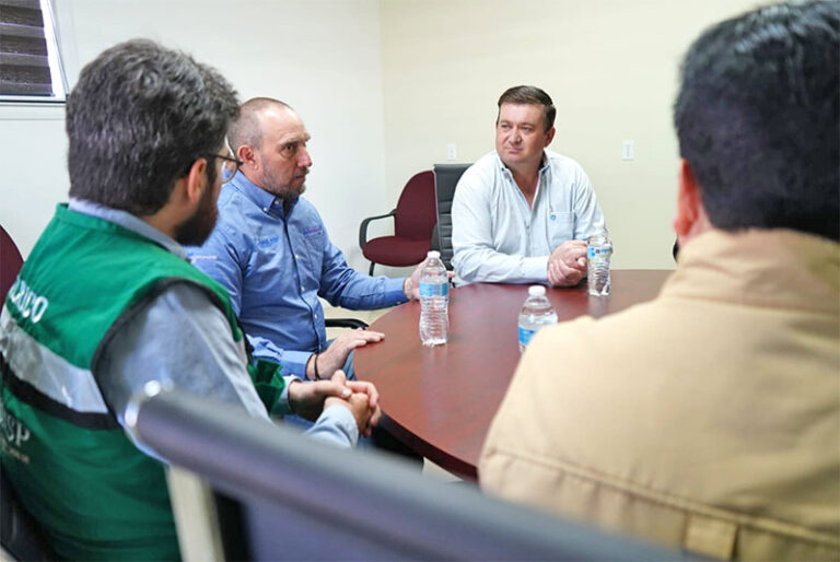 Se reúnen autoridades estatales y federales con líderes menonitas
