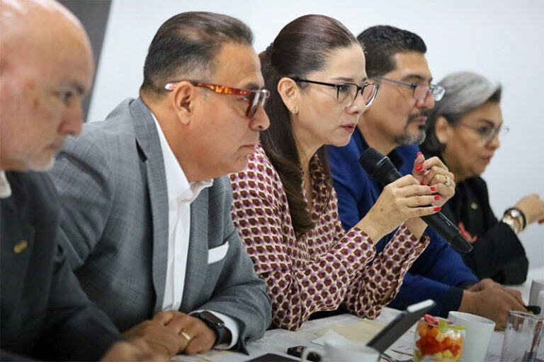Participa titular de Desarrollo Urbano en la reunión de la CMIC