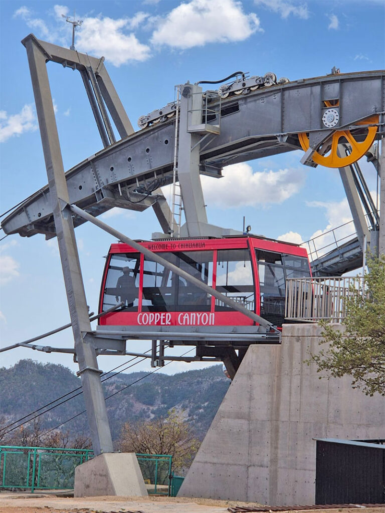 Inician trabajos de mantenimiento integral del teleférico en Parque Barrancas