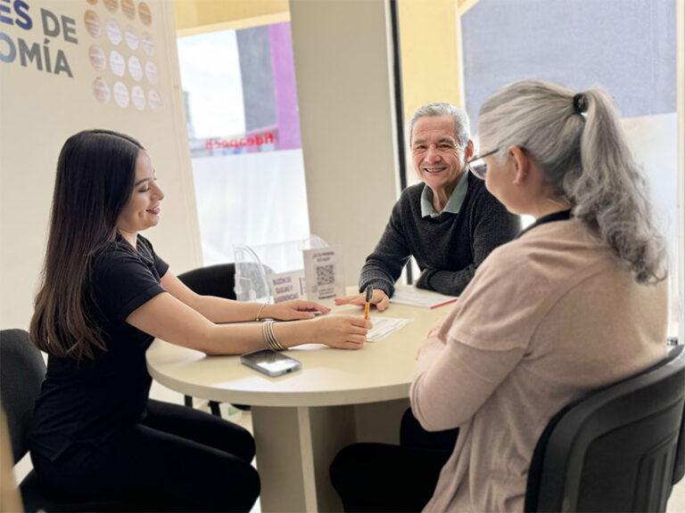 Lanza Fideapech Modalidad Plata: crédito para jubilados emprendedores