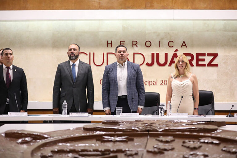 Se pronuncia el Ayuntamiento a favor de la Presidenta de la República