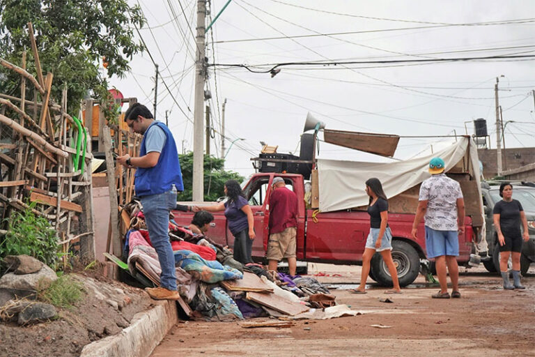 Gobierno del Estado atiende a familias afectadas por las lluvias