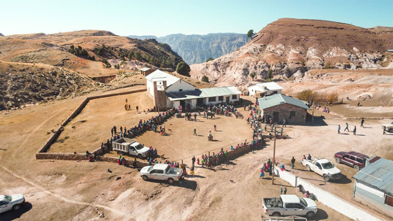 Más de 178 mil familias chihuahuenses han sido beneficiadas a través de la estrategia Juntos por la Sierra Tarahumara