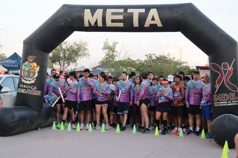 Se realiza la carrera Neón Race 2025