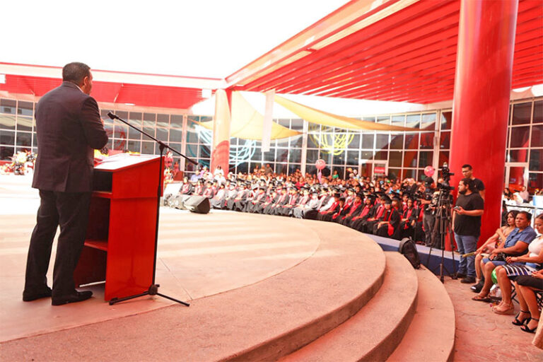 Apadrina alcalde generación 2019-2025 de la Escuela Primaria Carlos Urquidi Gaytán