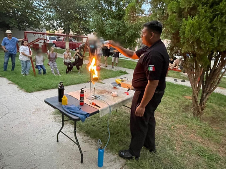 Promueven cultura de autoprotección con taller de prevención en el fraccionamiento Lausane