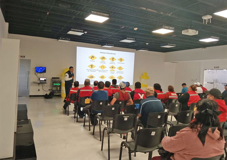 Imparte Seguridad Vial Curso de Manejo Defensivo a chóferes de Transportes Triple