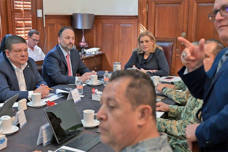 Maru Campos refuerza coordinación con autoridades federales para garantizar la paz en la entidad