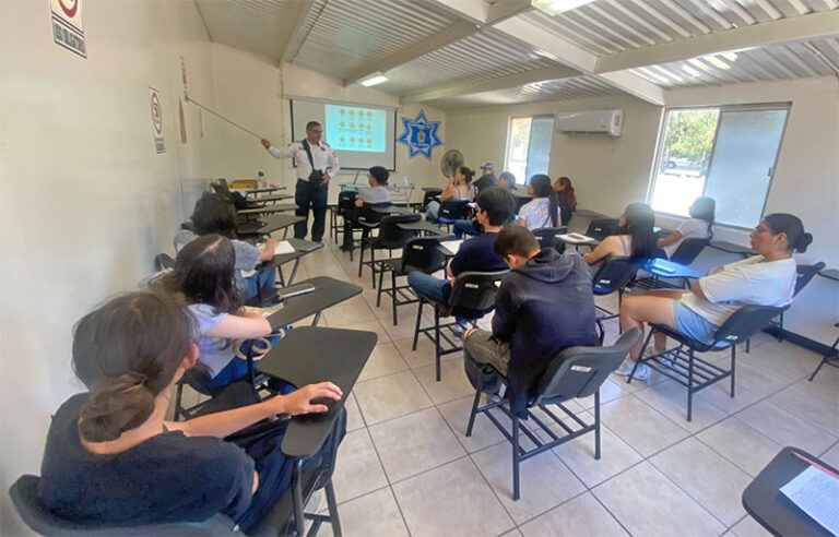 Acudieron 75 jóvenes al curso básico de manejo este fin de semana