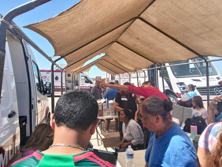 Lleva Centros Comunitarios brigada Médico a tu Puerta a la colonia Deportista