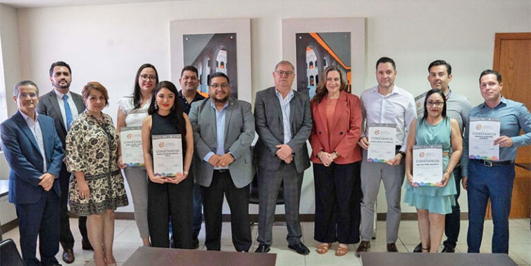 Entrega SFP constancias a personal que concluyó Seminario de Auditoría Gubernamental