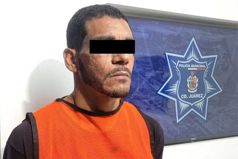 Detienen a sujeto por robo de vehículo; resulta con una orden de aprehensión